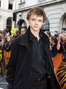 Thomas Brodie-Sangster Fotoğrafları 50