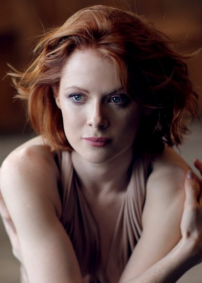 Emily Beecham Fotoğrafları 5