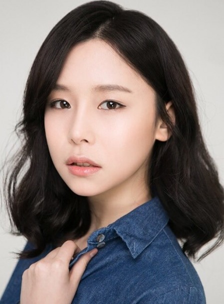 Jung Soo-ji Fotoğrafı