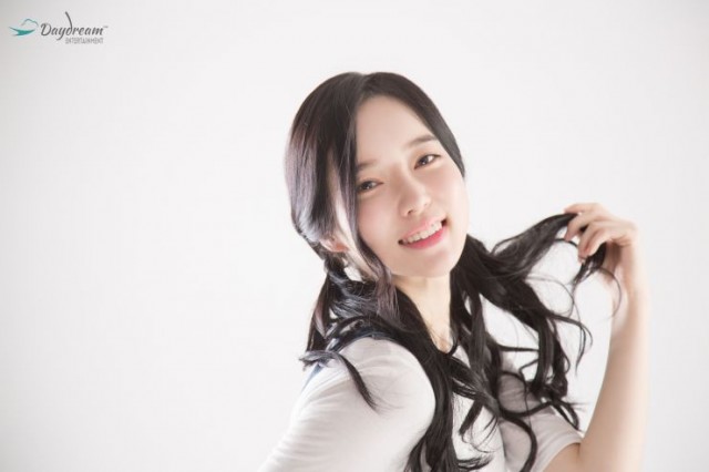 Song Yoo-ji fotoğrafı