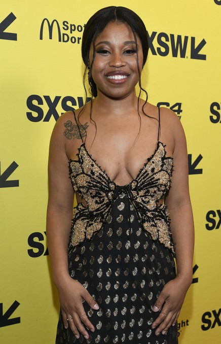 Dominique Fishback Fotoğrafı