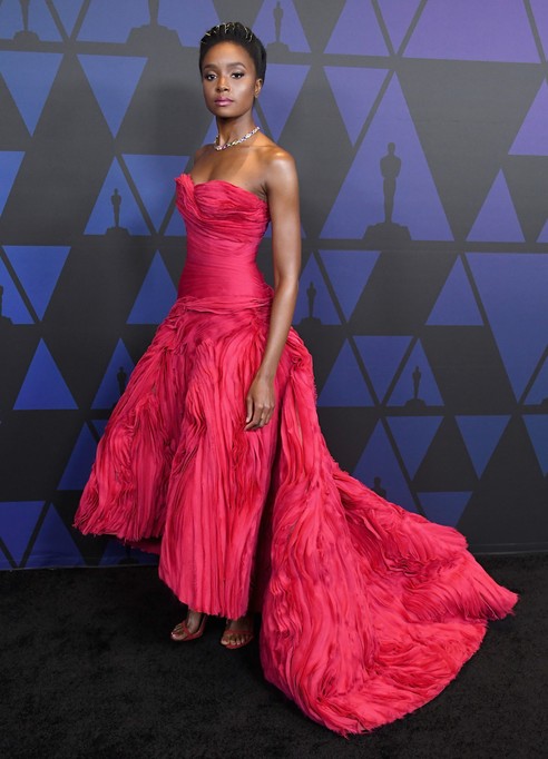 KiKi Layne Fotoğrafları 24