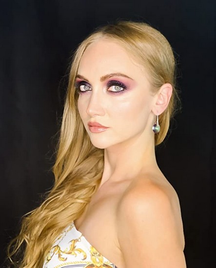 Nika Balina Fotoğrafı