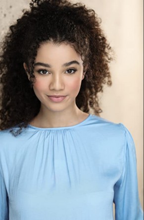 Malia Baker Fotoğrafı