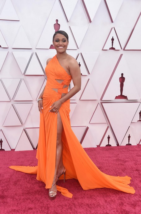 Ariana DeBose Fotoğrafı
