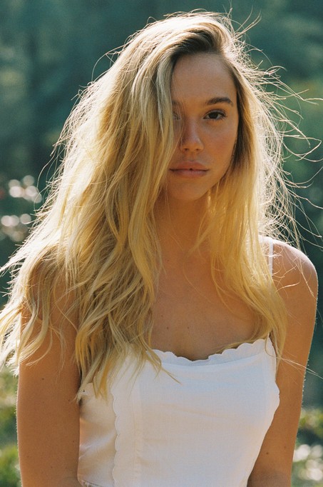 Alexis Ren Fotoğrafları 6