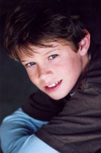 Colin Ford Fotoğrafları 11