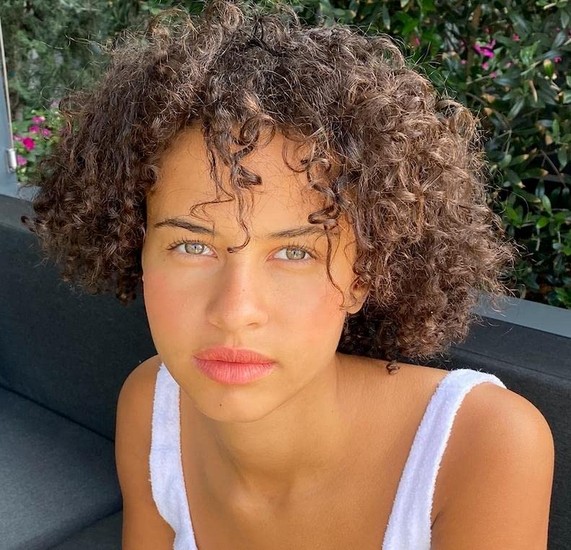 Ashley Aufderheide Fotoğrafı