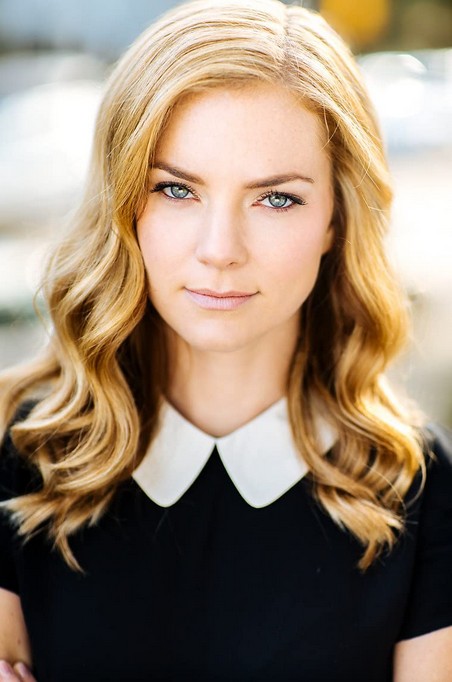 Cindy Busby Fotoğrafları 11