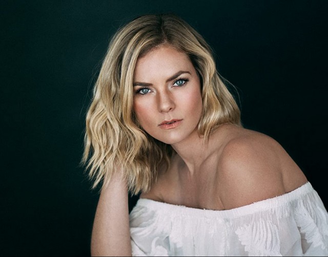 Cindy Busby Fotoğrafı