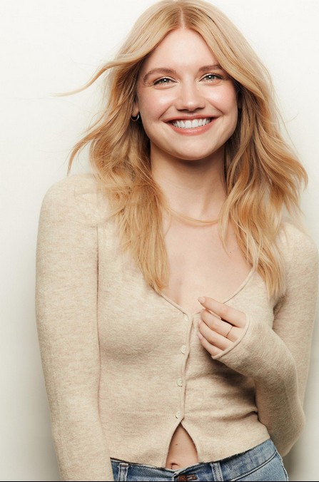 Sara Ball Fotoğrafı