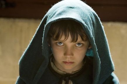 Asa Butterfield Fotoğrafları 6