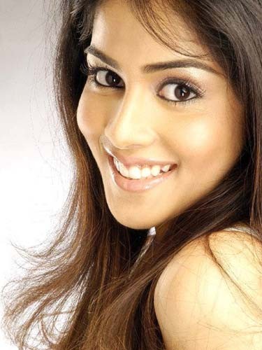 Genelia D'Souza Fotoğrafları 3