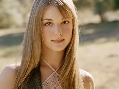 Emily VanCamp Fotoğrafları 8