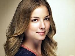 Emily VanCamp Fotoğrafı