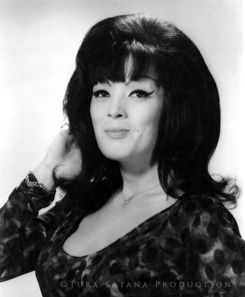 Tura Satana Fotoğrafları 4