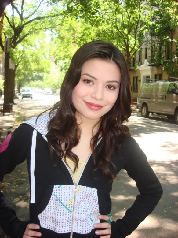 Miranda Cosgrove Fotoğrafları 57