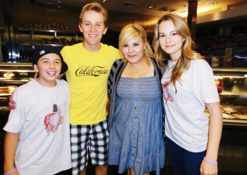 Bridgit Mendler Fotoğrafı