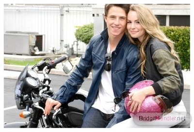 Bridgit Mendler Fotoğrafı