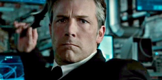 Film setinden ‘batarang’ çalan Ben Affleck’e fatura kesilmiş