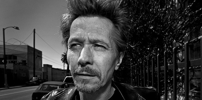 Gary Oldman Maymunlar Cehennemi'nde!