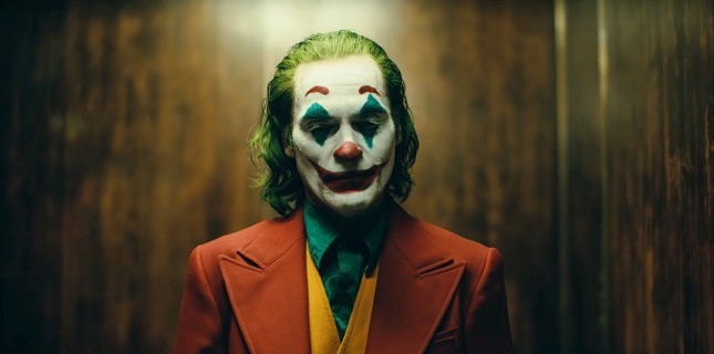 Joker Filmine Ait Yeni Sanatsal Posterler Yayınlandı Joker Filmine Ait Yeni Sanatsal Posterler Yayınlandı