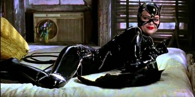 Michelle Pfeiffer’ın, Kedi Kadın kostümüyle imtihanına inanamayacaksınız.