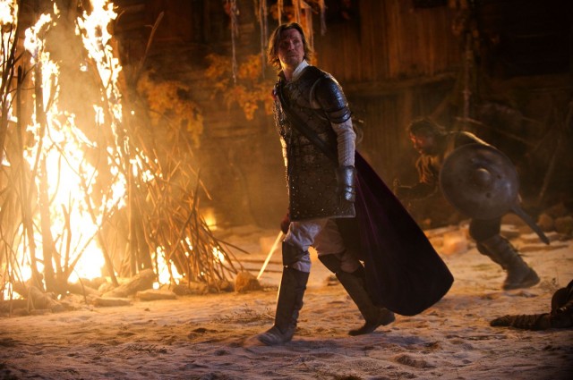 Kız ve Kurt Fotoğrafı