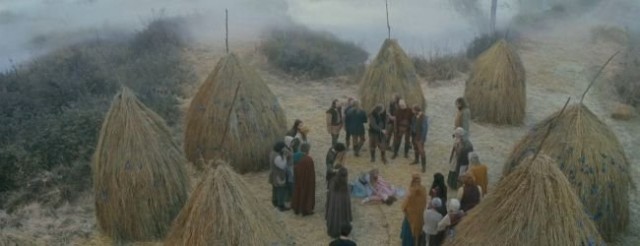 Kız ve Kurt Fotoğrafı