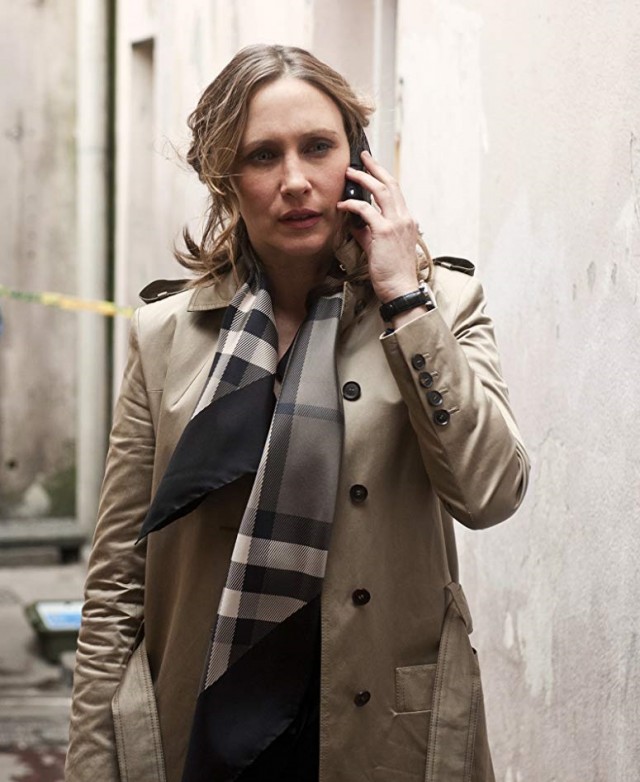 Düşmanı Korurken Fotoğrafı