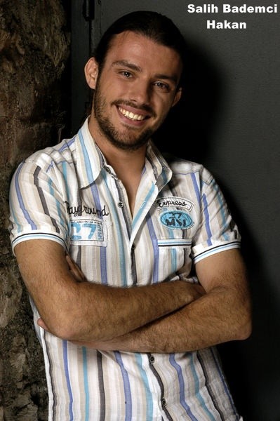 Öyle Bir Geçer Zaman Ki Fotoğrafı