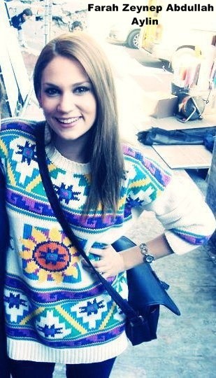 Öyle Bir Geçer Zaman Ki Fotoğrafı