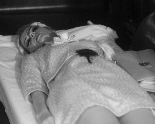 Öyle Bir Geçer Zaman Ki Fotoğrafı