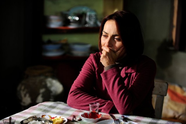 Öyle Bir Geçer Zaman Ki Fotoğrafı