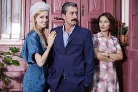 Öyle Bir Geçer Zaman Ki Fotoğrafı