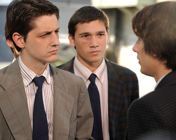 Öyle Bir Geçer Zaman Ki Fotoğrafı