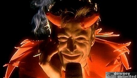 Katil Doğanlar fotoğrafı