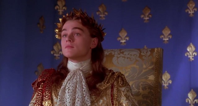 Demir Maskeli Adam Fotoğrafı