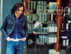 Carlos Against The World Fotoğrafı