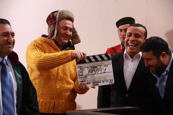 Kolpaçino: Bomba Fotoğrafı