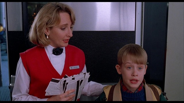 Evde Tek Başına 2 Fotoğrafı