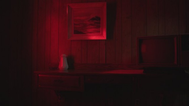 Tread Darkly Fotoğrafı