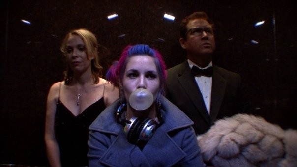 Between Floors Fotoğrafı