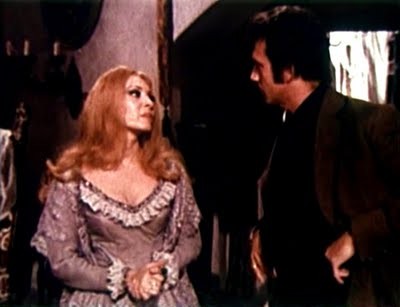 Nella Stretta Morsa Del Ragno Fotoğrafı