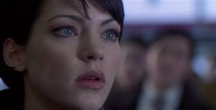 Evde Tek Başına 3 Fotoğrafı