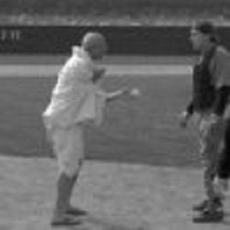 Gandhi at the Bat Fotoğrafı