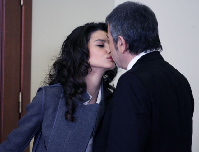 Aşk-ı Memnu Fotoğrafı