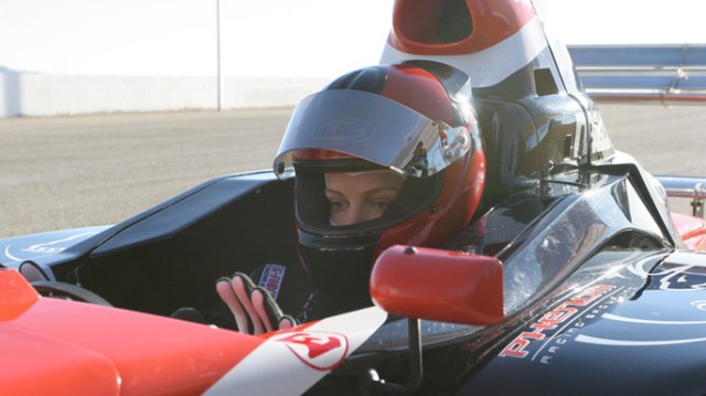 Güzel Ve Hızlı fotoğrafı