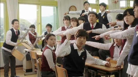 Adolescence Medley Fotoğrafı