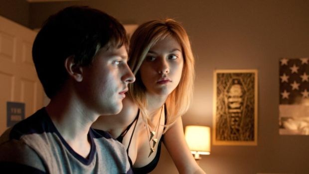 Men, Women & Children Fotoğrafı